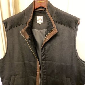 Men’s Peter Millar Vest - Size L